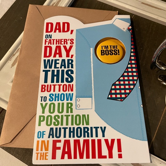 Knockout Fred silver and white brass knuckles mug and Father’s Day card. - Picture 3 of 7